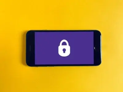 Ce măsuri de securitate trebuie să iei în considerare atunci când folosești portofelul digital?